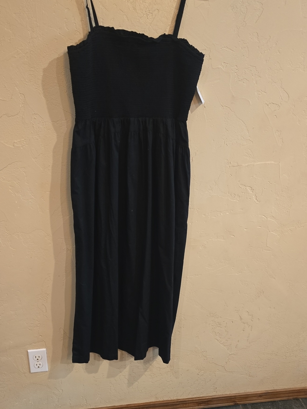 NWT Old Navy Strapless Smocked Black Midi Dress-Large Tall